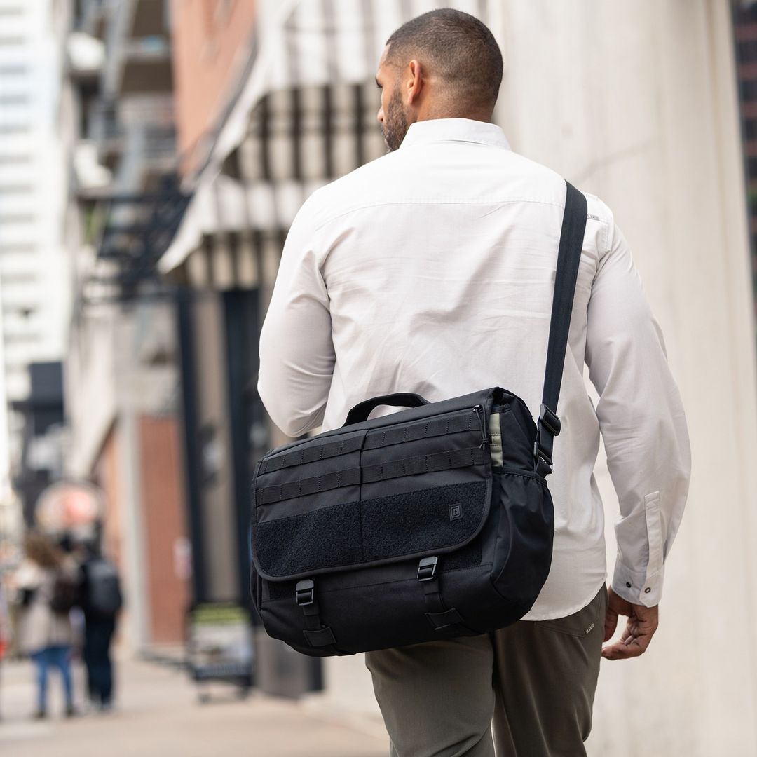 OVERWATCH MESSENGER BAG 18L
