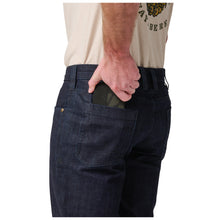 Defender-Flex Slim Jean